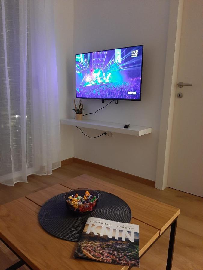Apartman Stela Книн Экстерьер фото